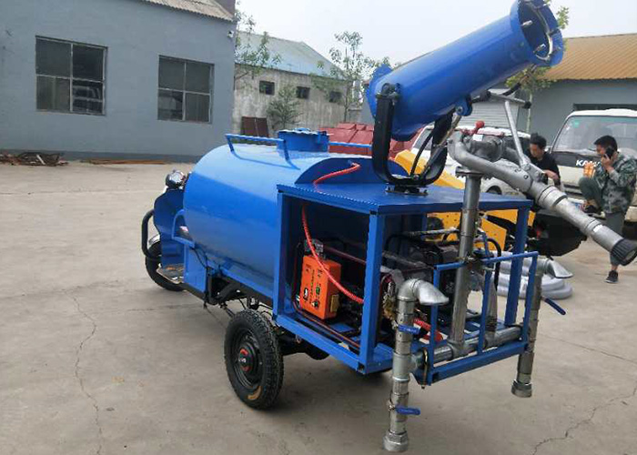 固原灑水車-深洋機(jī)械灑水車價(jià)-灑水車音樂(lè)