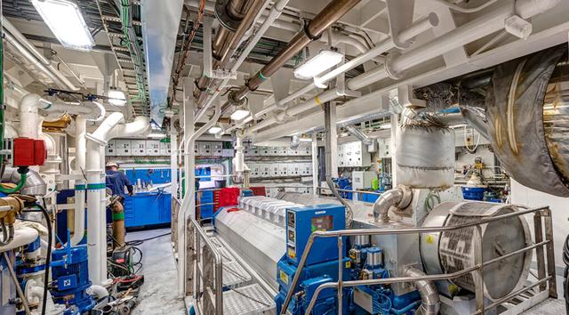 航母上的淡水獲取方式 專(zhuān)用機(jī)械設(shè)備保障水資源充足